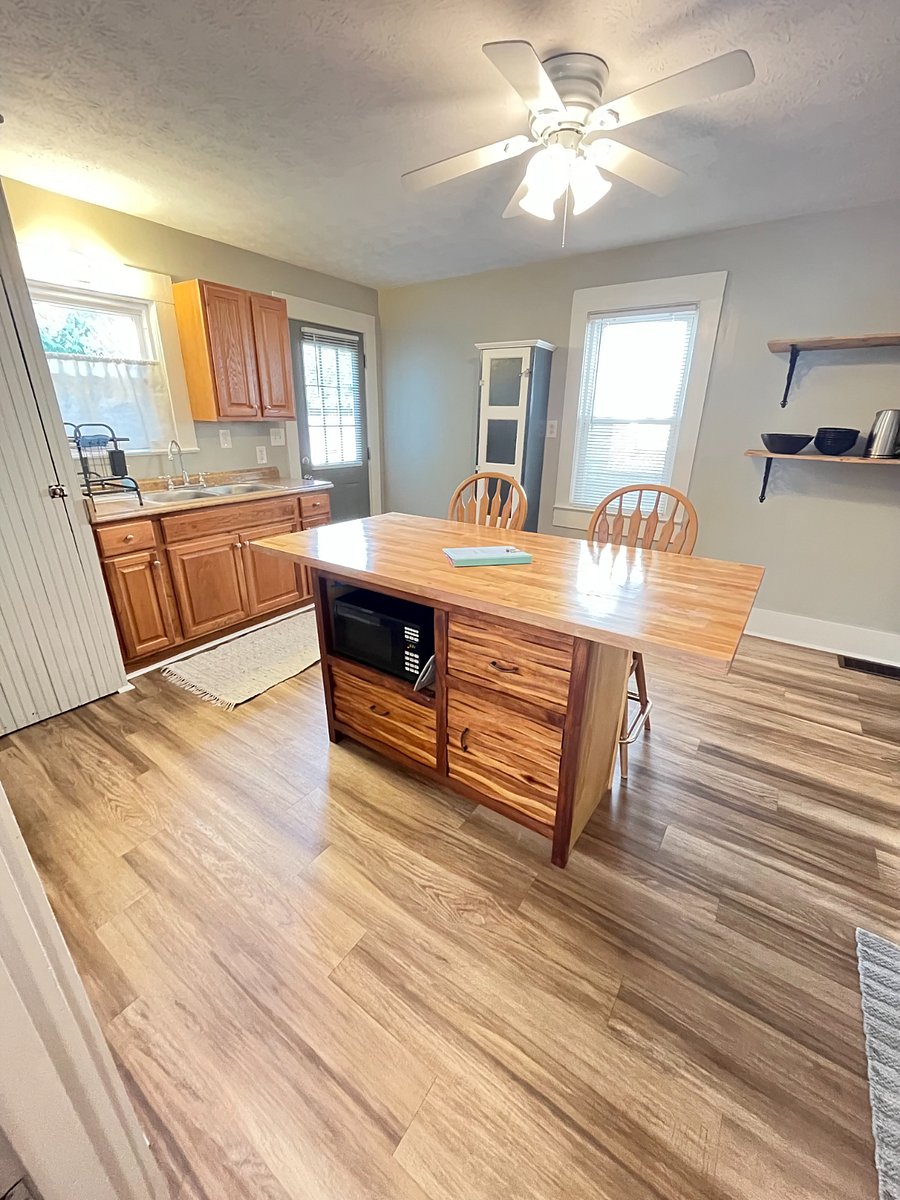 Large, clean kitchen.