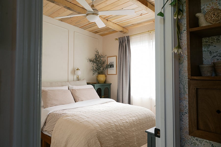 Private bedroom