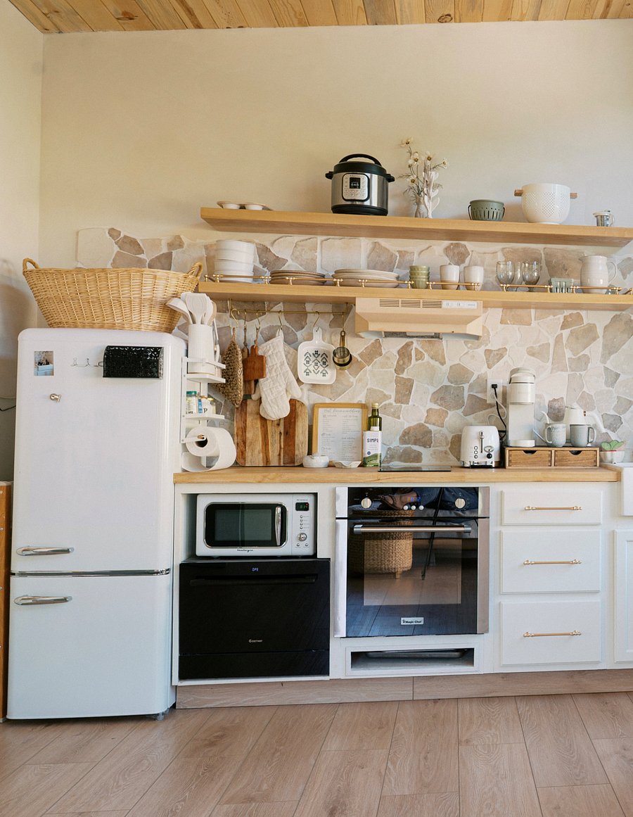 Kitchen appliances