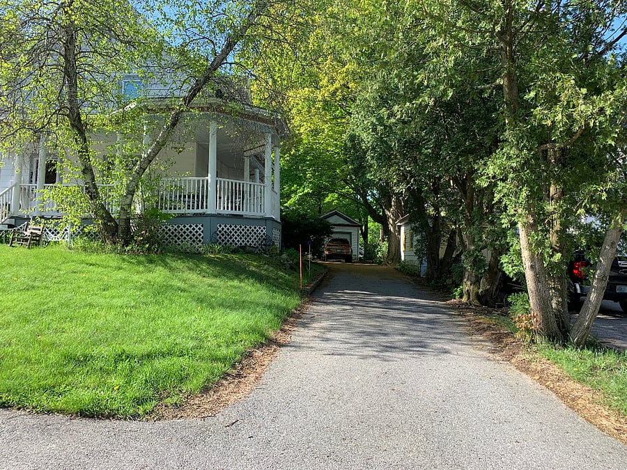 Off street driveway