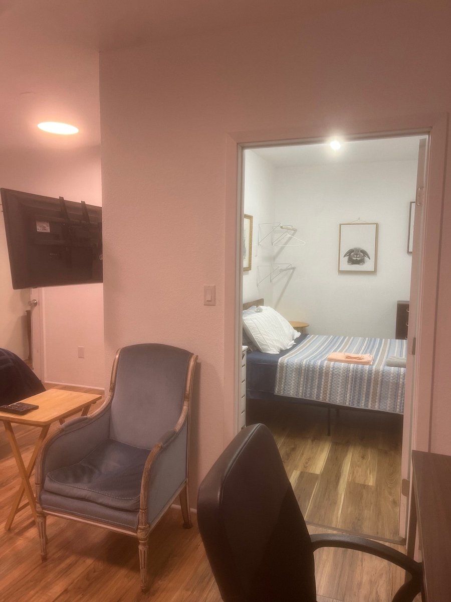 Furnished Finder property 627612_1 photo 3