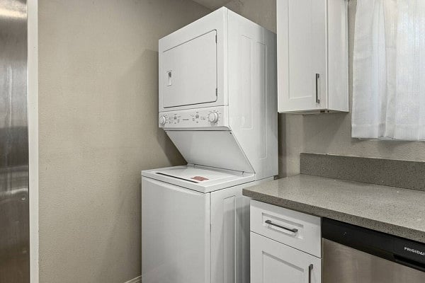 Furnished Finder property 627760_1 photo 8