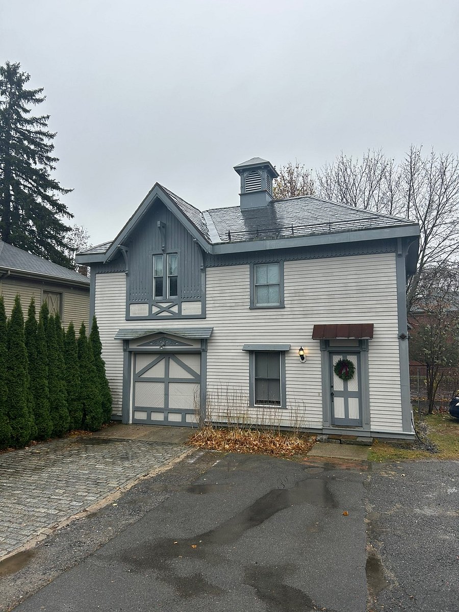 Furnished Finder property 627889_1 photo 1