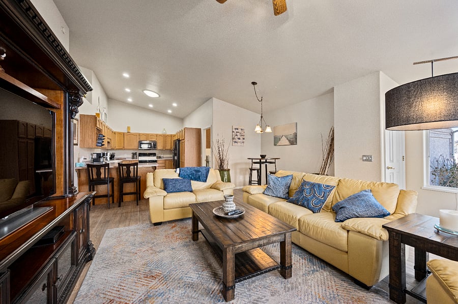 Furnished Finder property 627931_1 photo 2