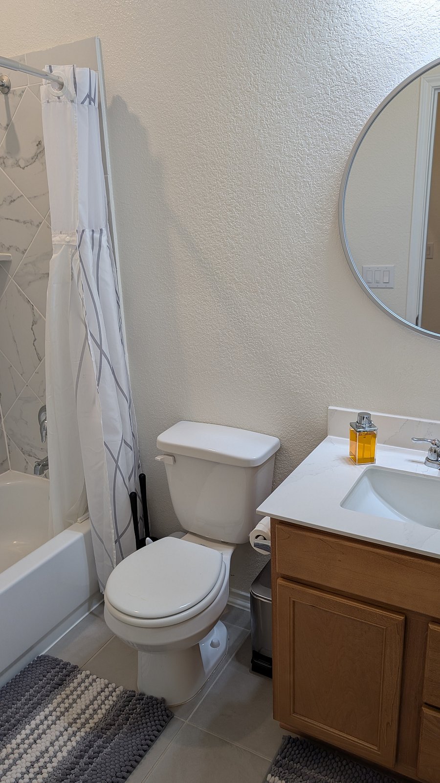 Private bathroom for the first-floor queen suite