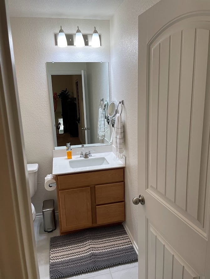Private bathroom for the upstairs queen suite