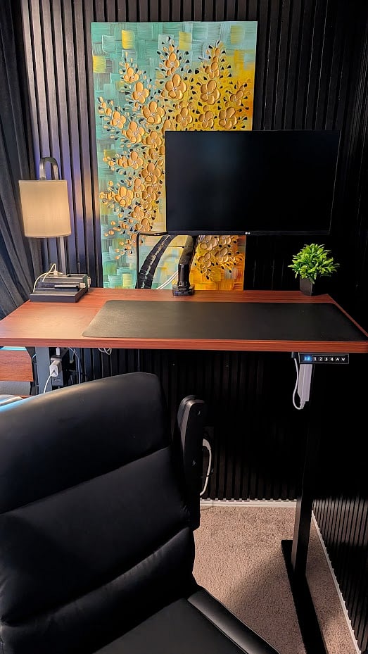 Room 3 The El Paso - New blackout curtains and sit-stand 48" x 24" desk with leatherette Manager's chair.