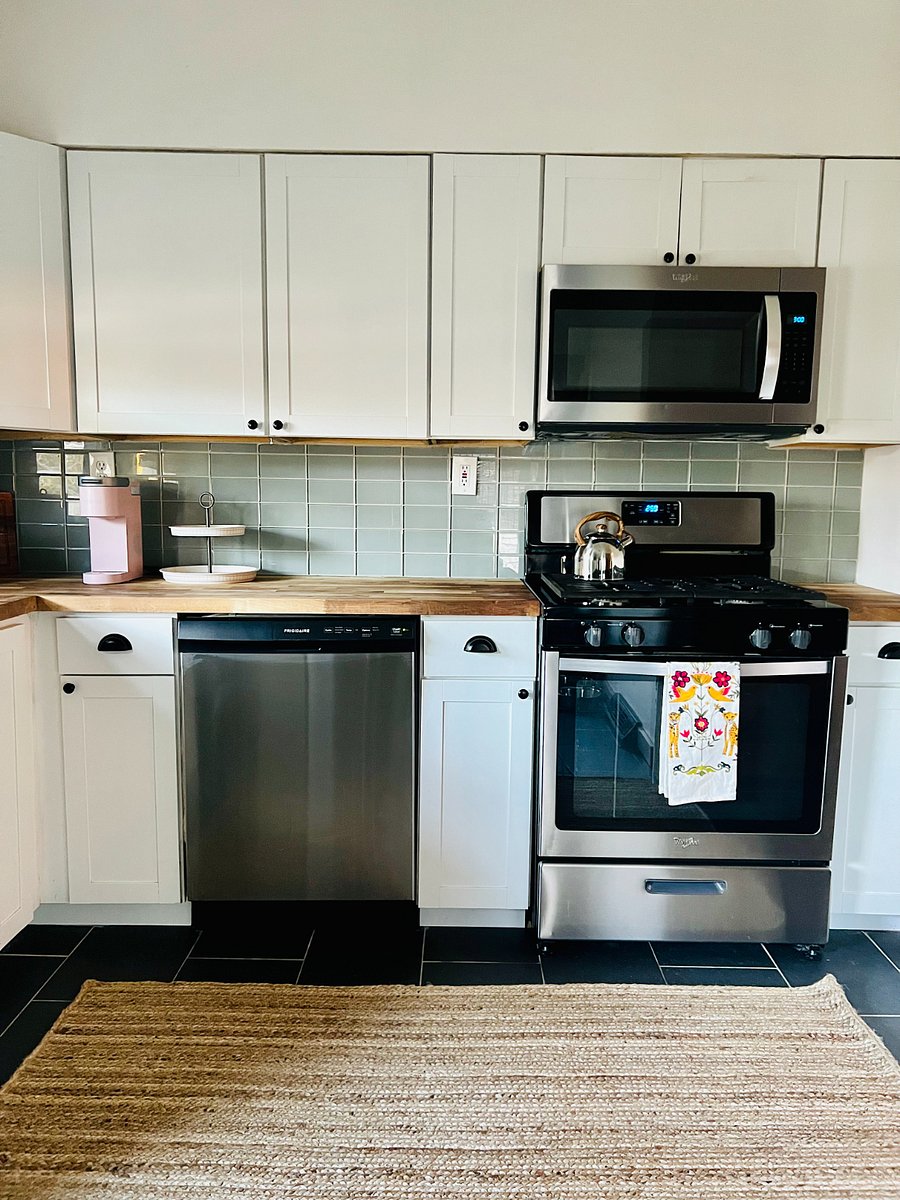 Furnished Finder property 628033_1 photo 7