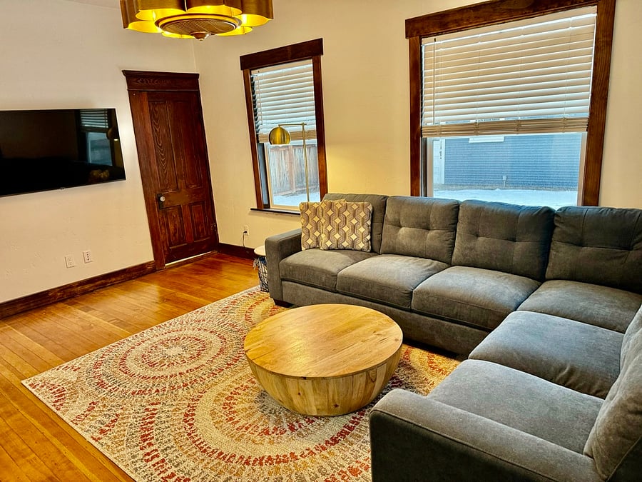 Furnished Finder property 628050_1 photo 3
