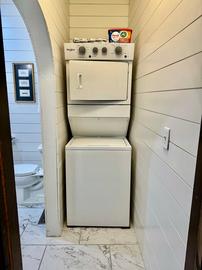 Furnished Finder property 628050_1 photo 8