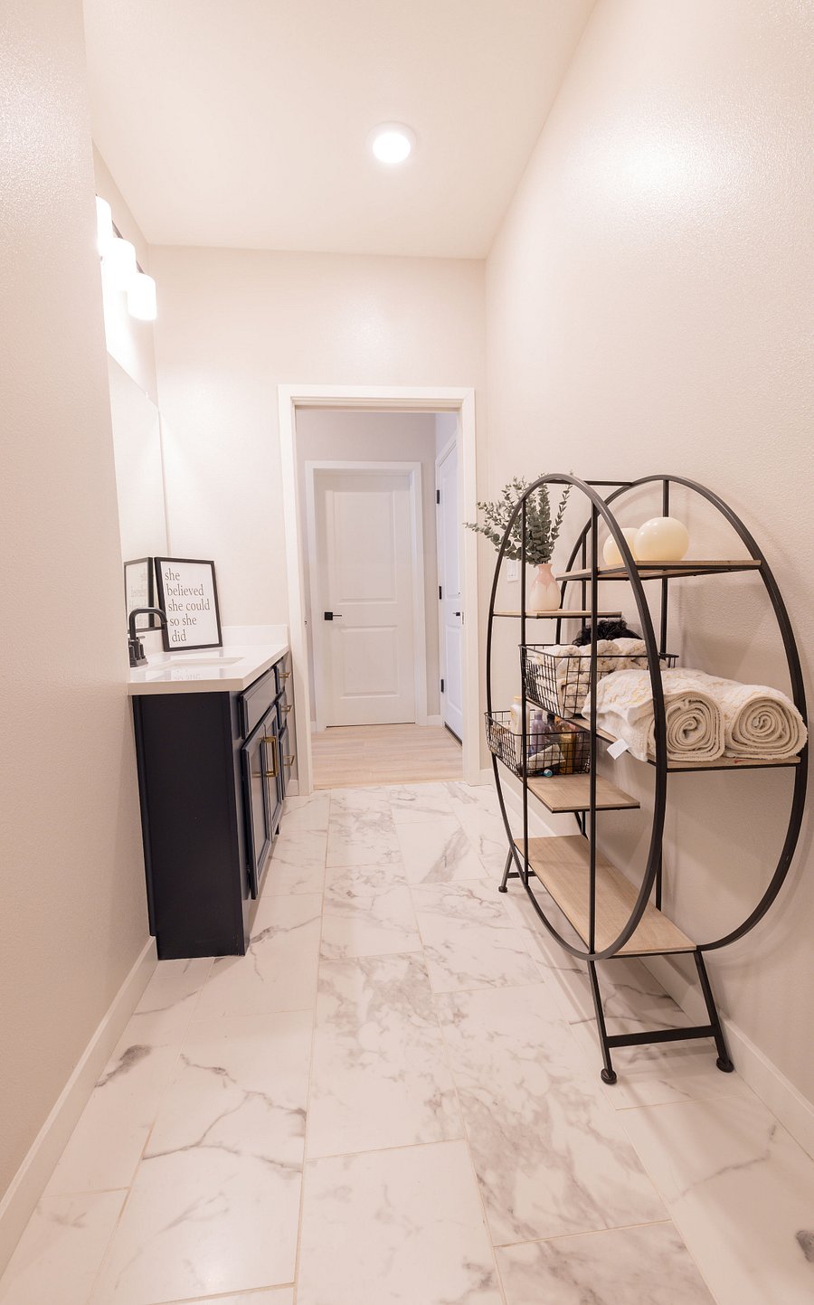 Furnished Finder property 628105_1 photo 8