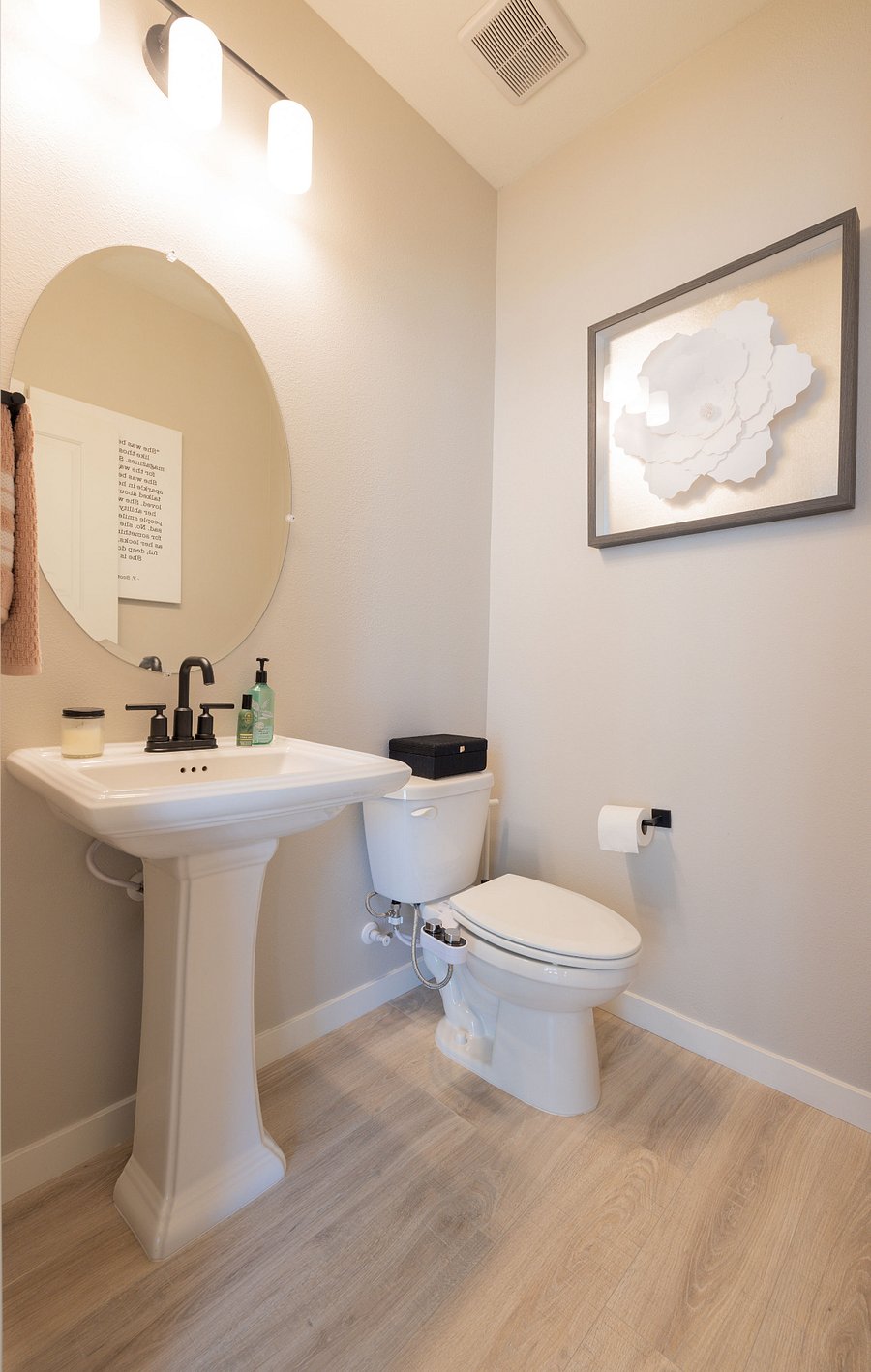 Furnished Finder property 628105_1 photo 23