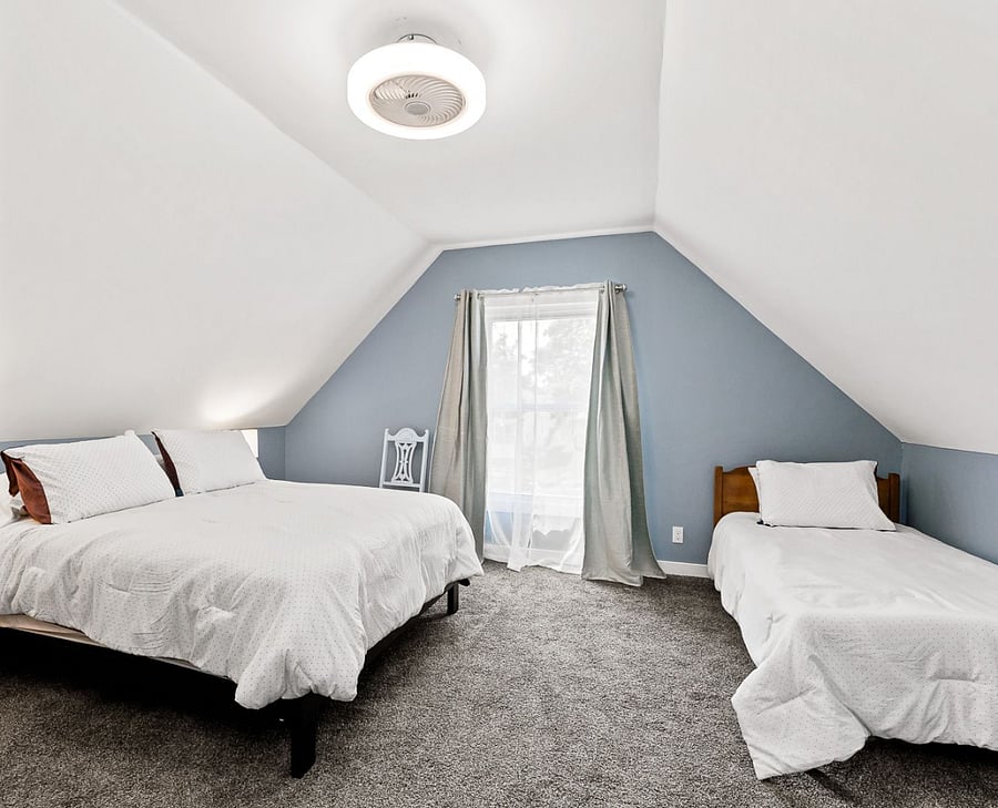Largest bedroom, with a bonus twin bed.