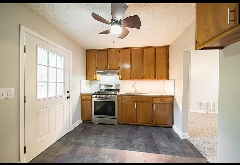 Furnished Finder property 628170_1 photo 4
