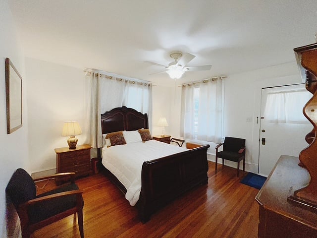 Furnished Finder property 628244_1 photo 2