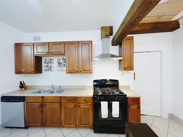 Furnished Finder property 628244_1 photo 10
