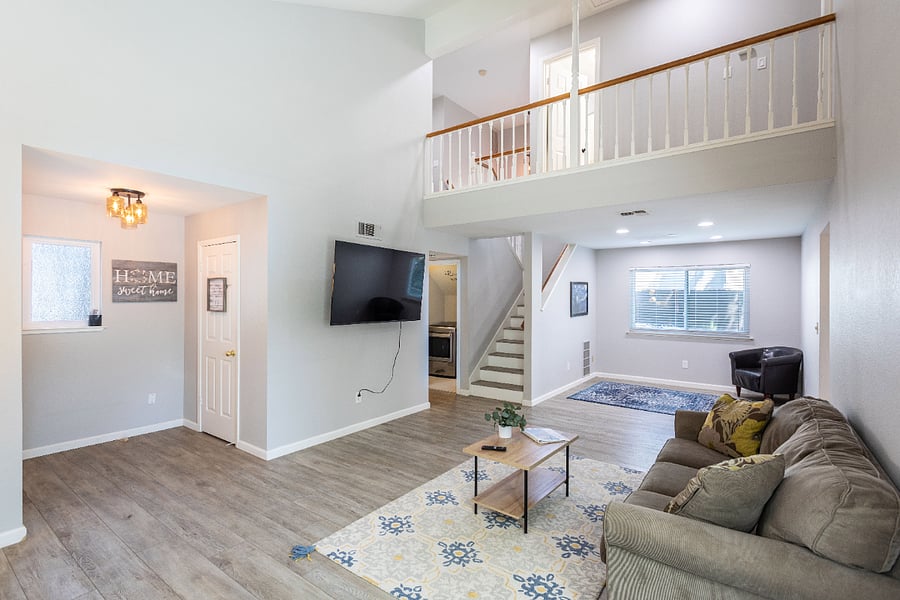 Furnished Finder property 628291_1 photo 2