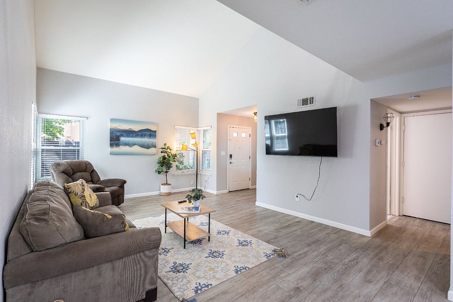 Furnished Finder property 628291_1 photo 3