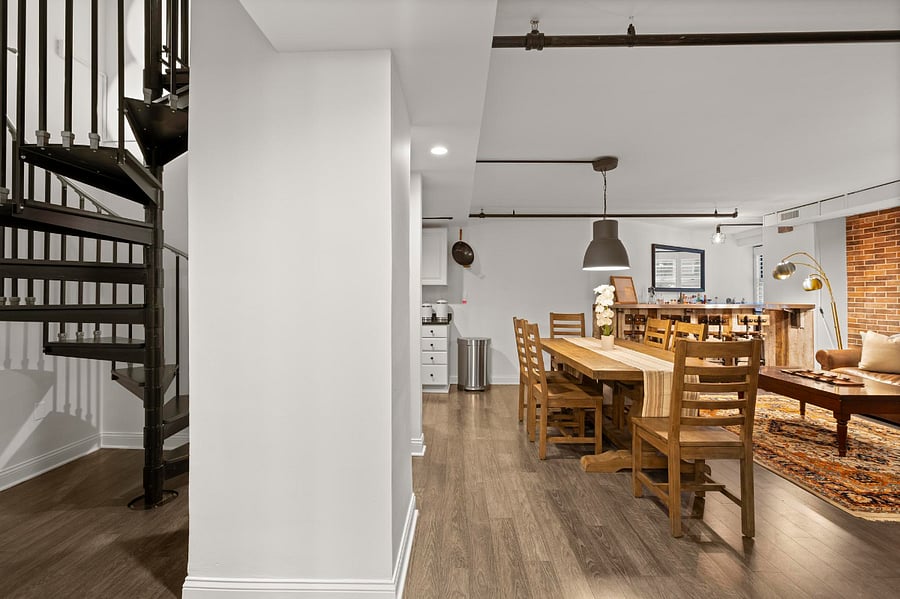 2 level living with spacious open concept family room