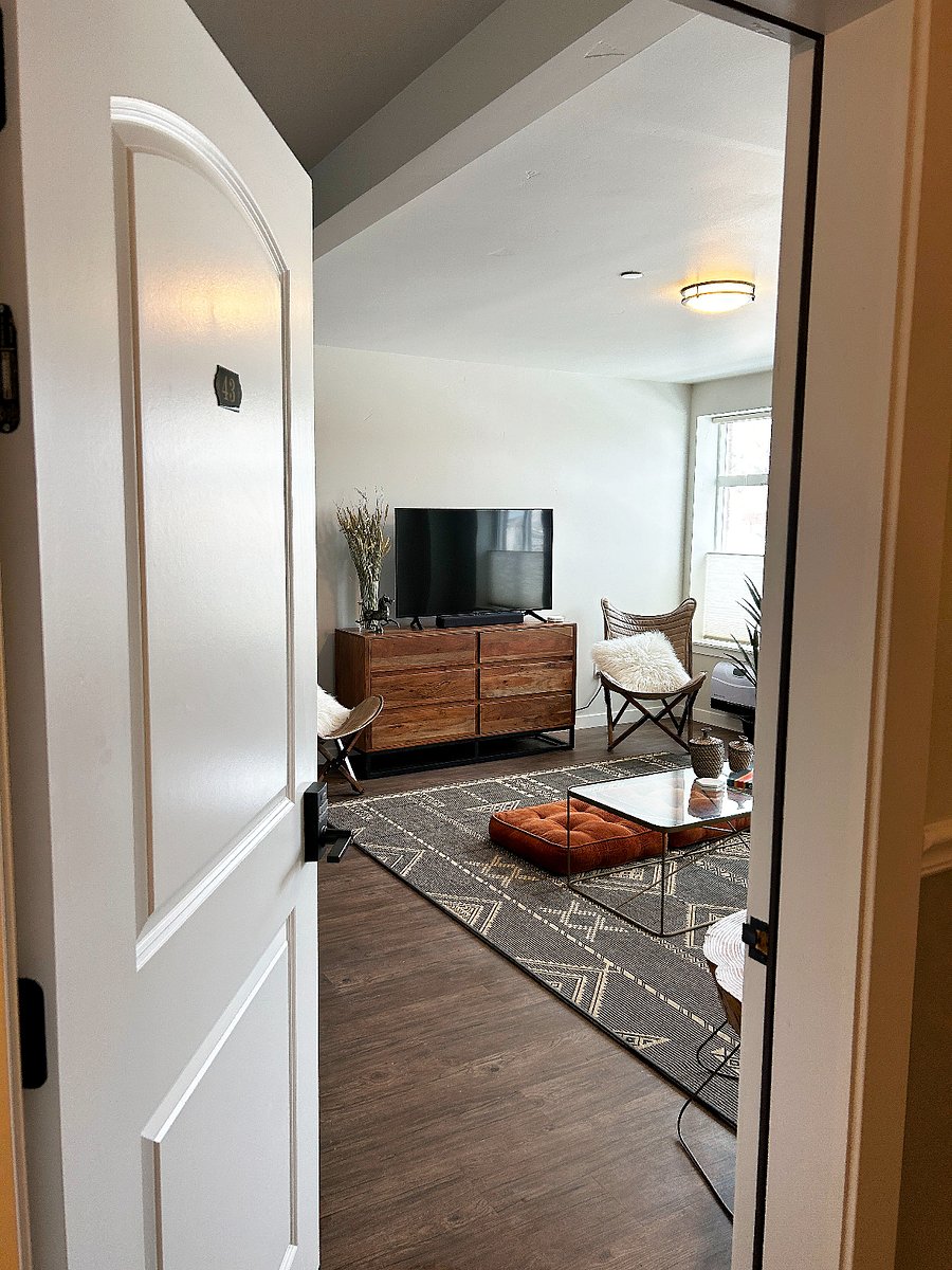 Furnished Finder property 628359_1 photo 2