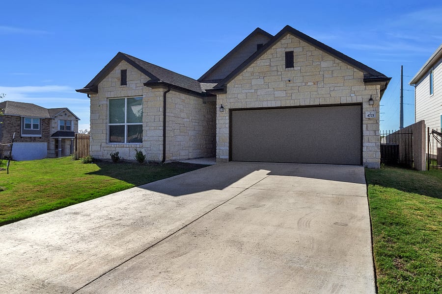 Furnished Finder property 628369_1 photo 32