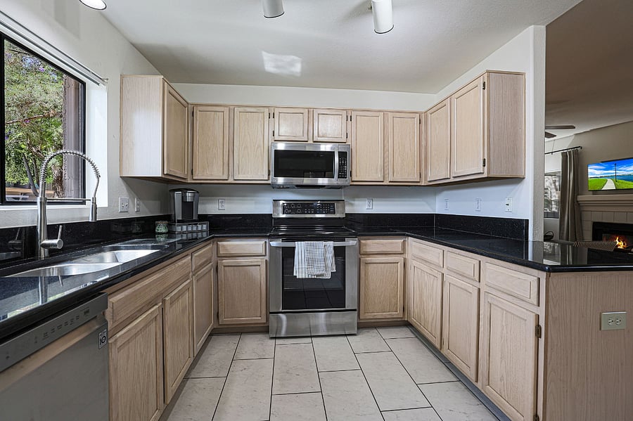 Furnished Finder property 628397_1 photo 9