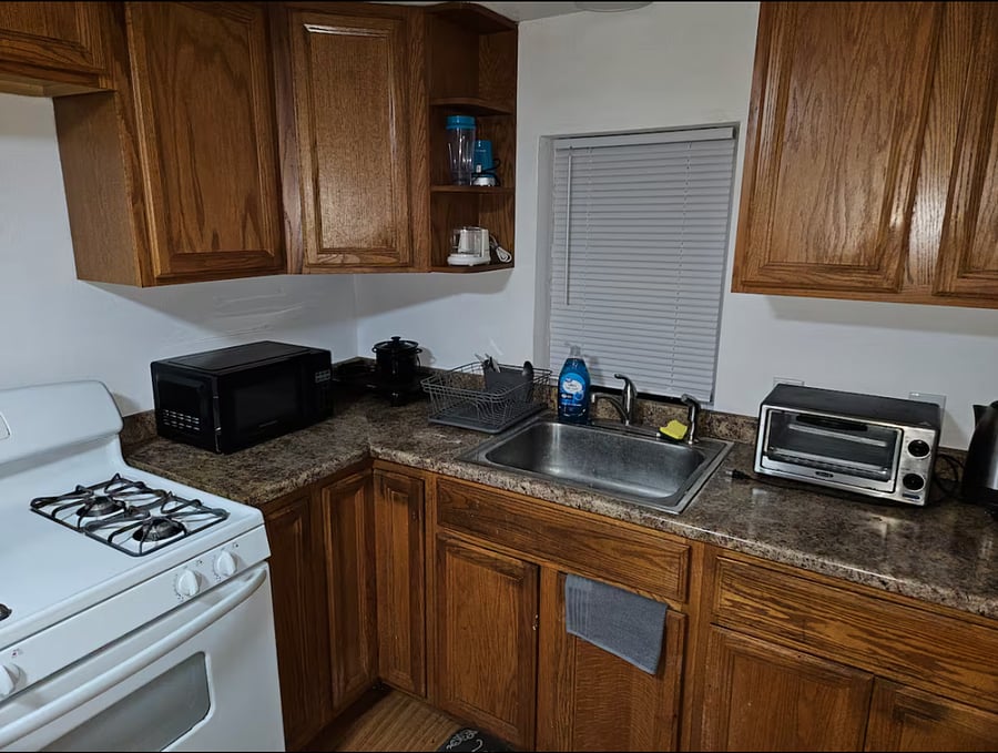 Furnished Finder property 628410_1 photo 11