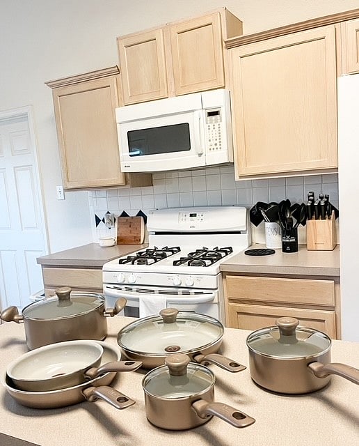 Furnished Finder property 628429_1 photo 6