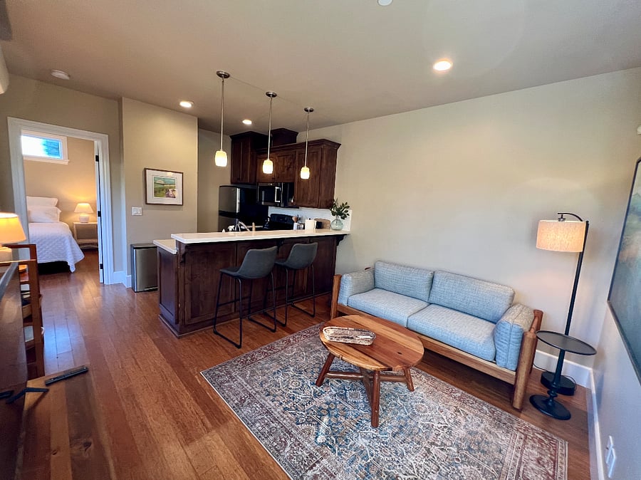Furnished Finder property 628446_1 photo 2