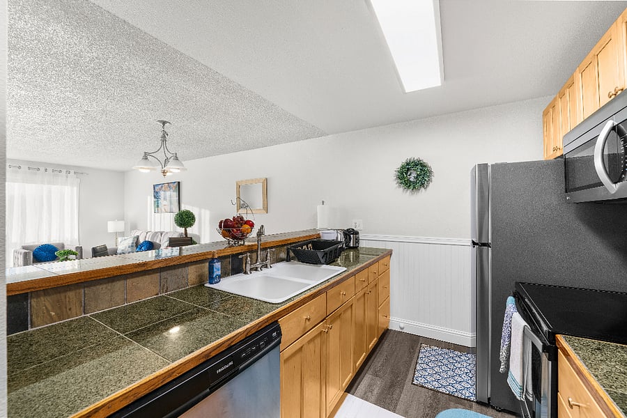 Furnished Finder property 628546_1 photo 22