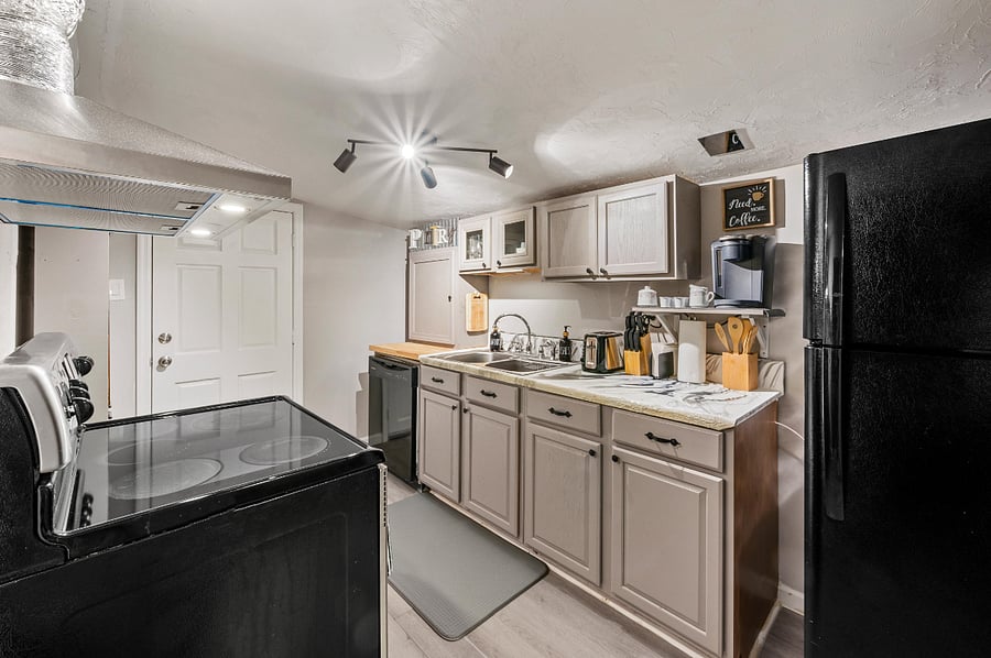 Furnished Finder property 628579_1 photo 8