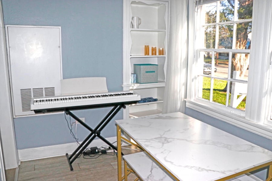 Note: keyboard not included!  Feel free to bring your own instrument though. Whole house is yours to fill with music. 
