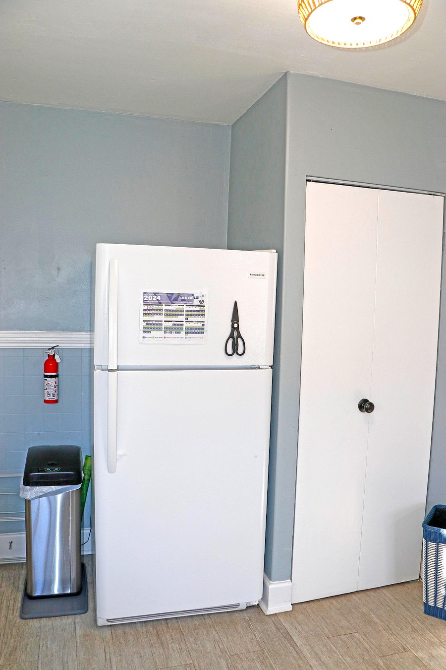 No-touch trash can stays hygienic opening with a hand-wave. Full-size fridge. Brita water filtering pitcher provided.