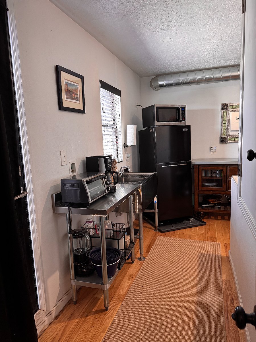 Furnished Finder property 628694_1 photo 12