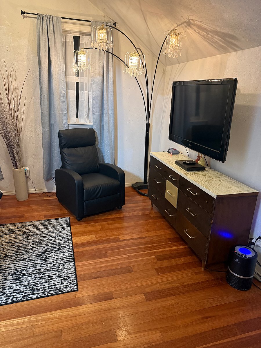 Furnished Finder property 628730_1 photo 3