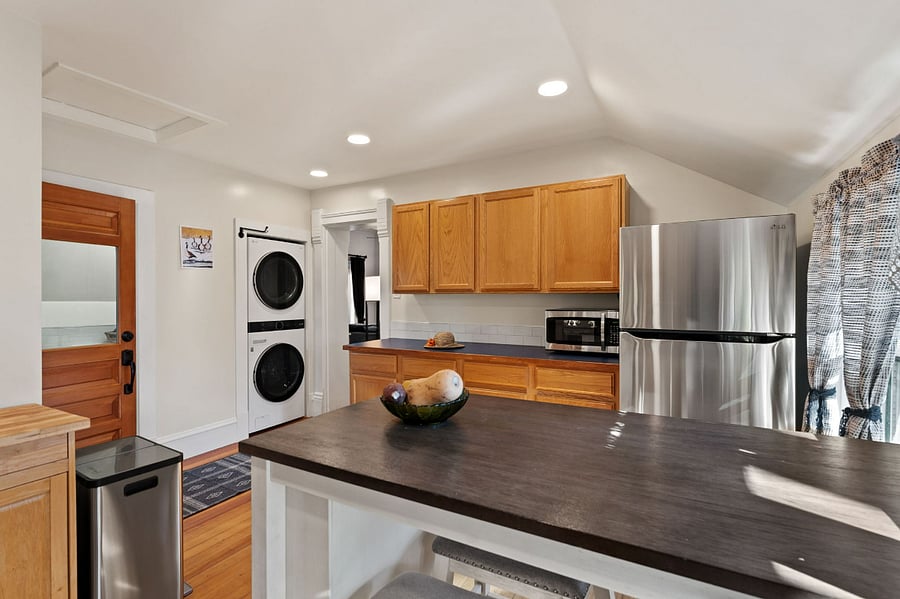 Furnished Finder property 628756_3 photo 7