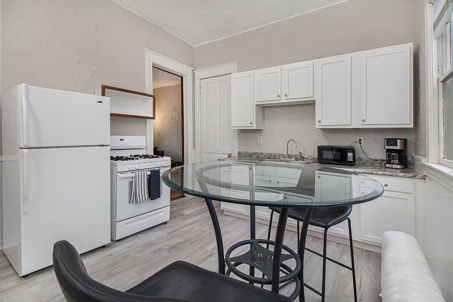 Furnished Finder property 628784_2 photo 4