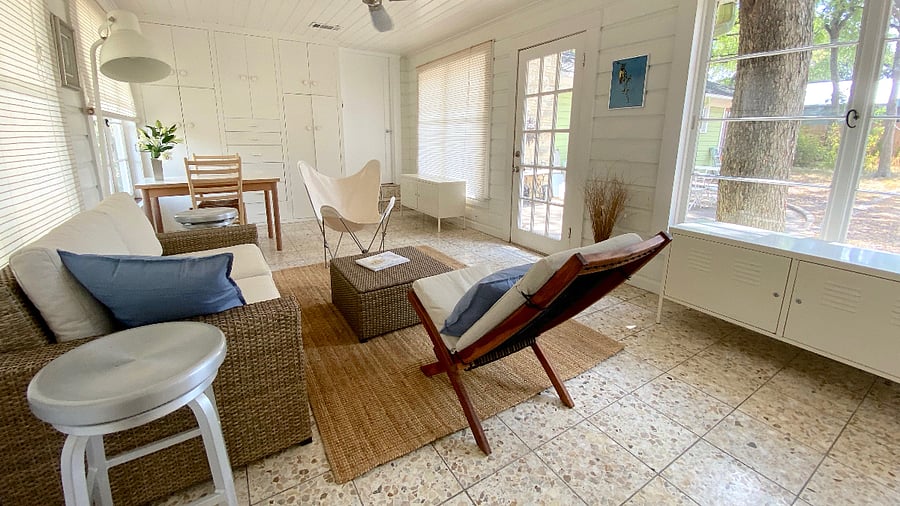 Living/Dining Area