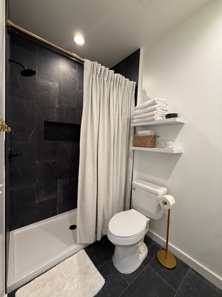 Furnished Finder property 628812_1 photo 22