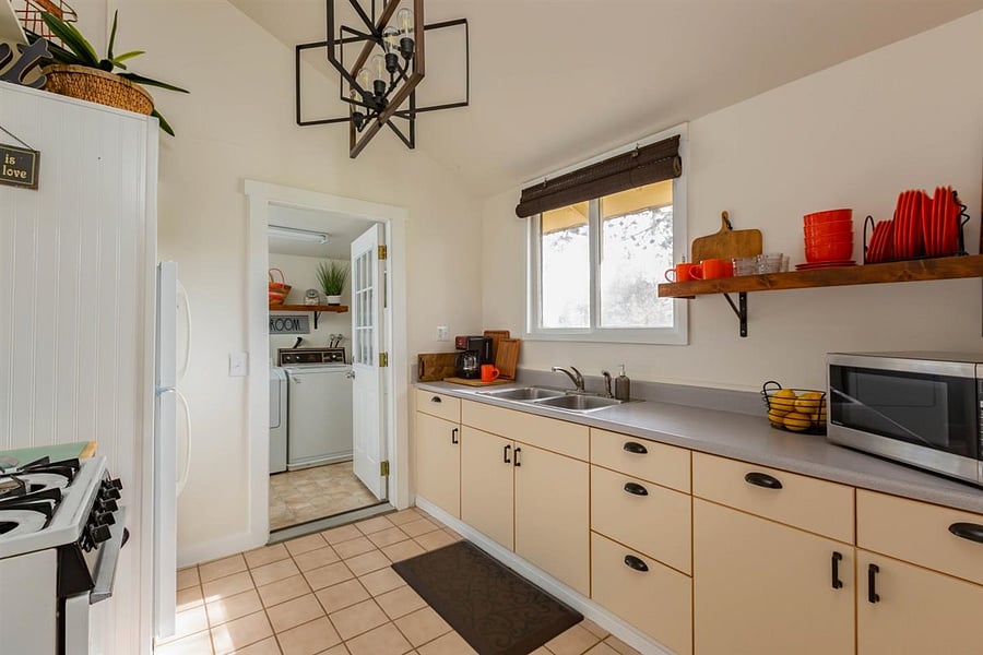 Furnished Finder property 628867_1 photo 11