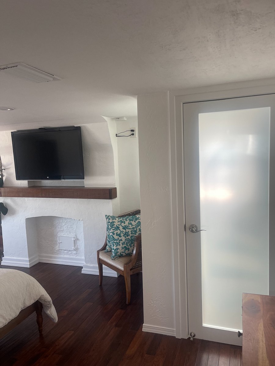 Furnished Finder property 628870_1 photo 3