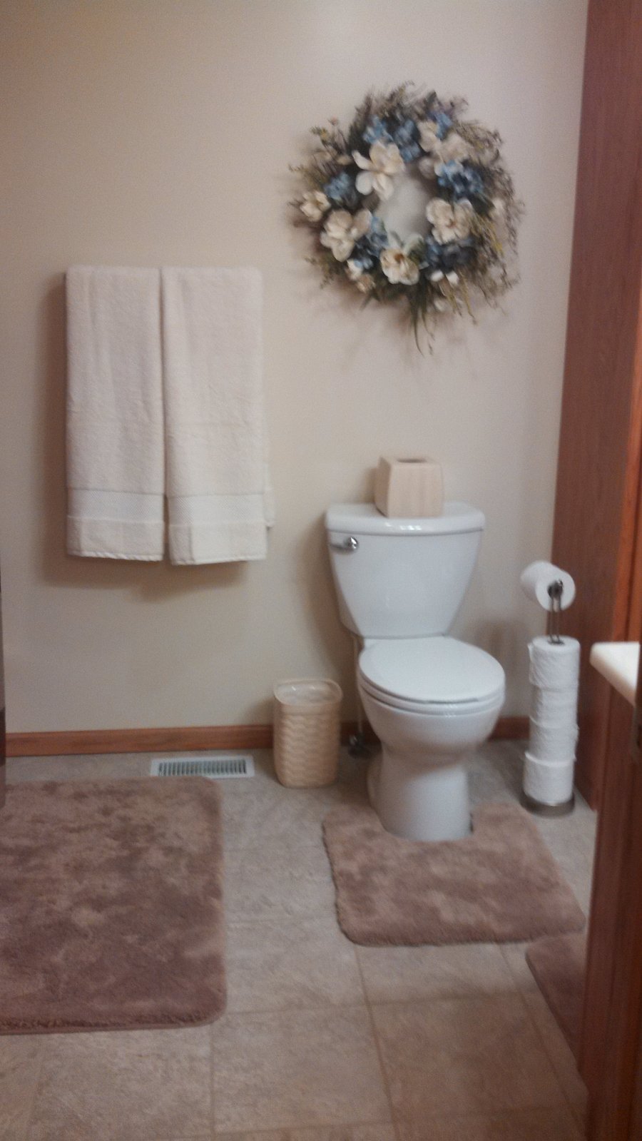 Furnished Finder property 628871_1 photo 11