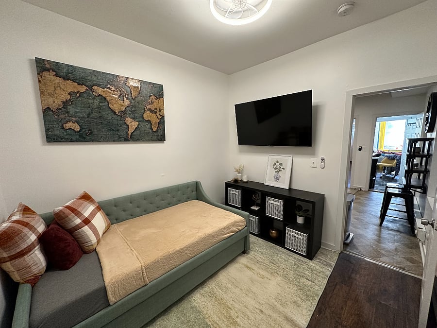 Furnished Finder property 628878_1 photo 6
