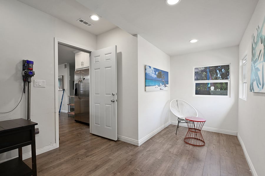 Furnished Finder property 628910_1 photo 11