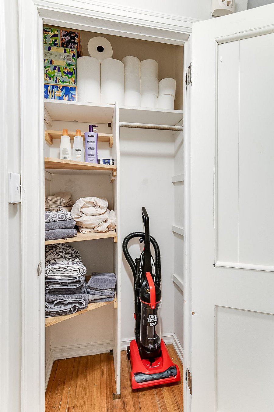 Fully Stocked Towels and Linens