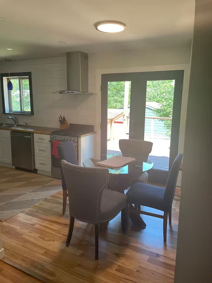 Furnished Finder property 629239_2 photo 3
