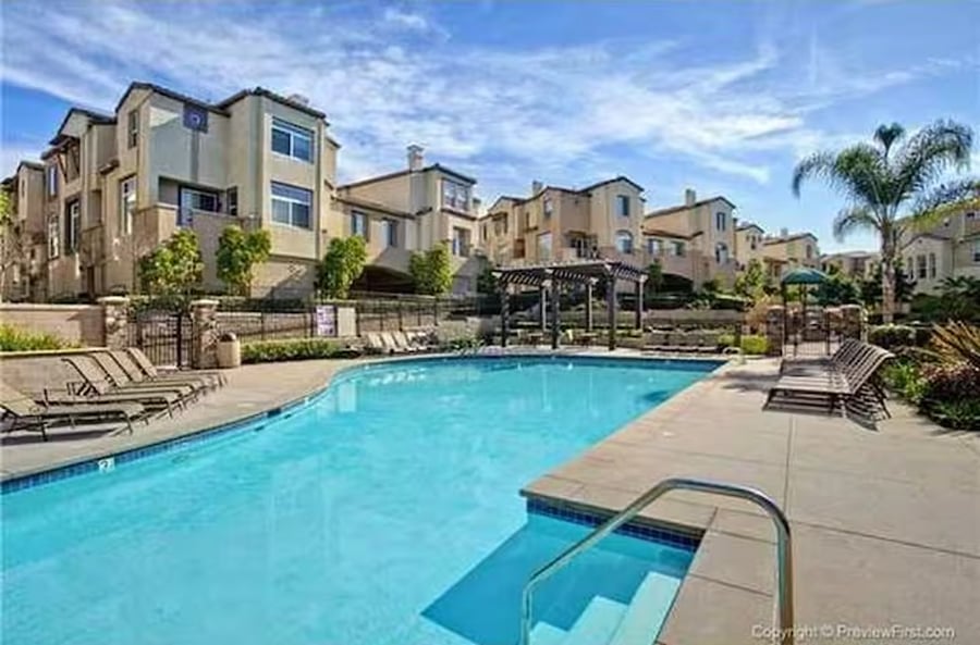 Furnished Finder property 629250_1 photo 12