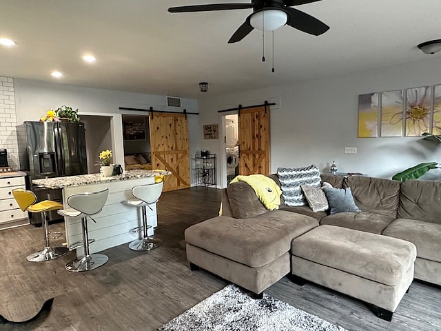 Furnished Finder property 629431_1 photo 4