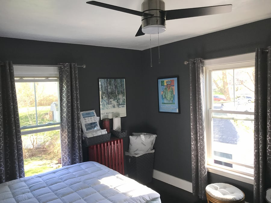 2nd Floor: Bedroom 2B
includes hamper, towels
