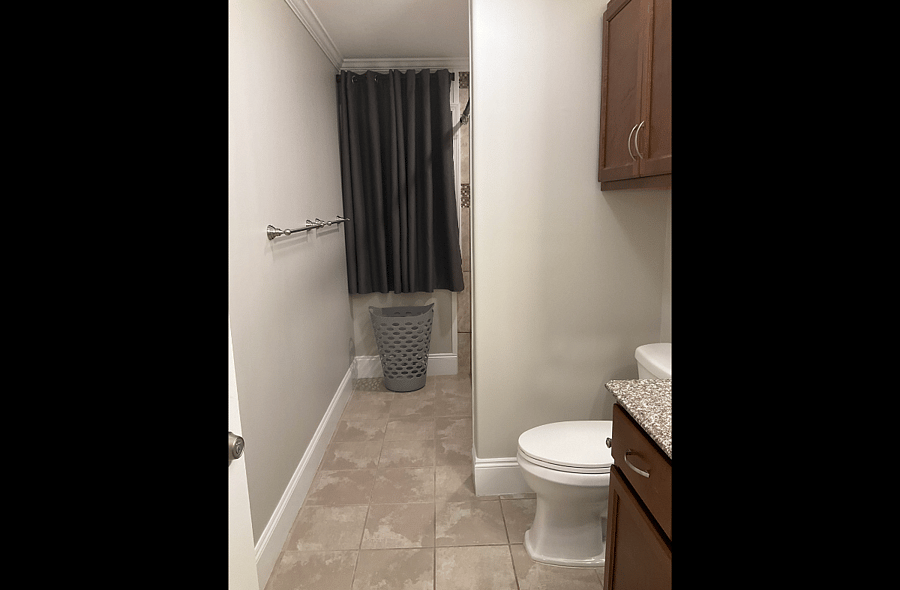 Standard Suite's Private Bath.